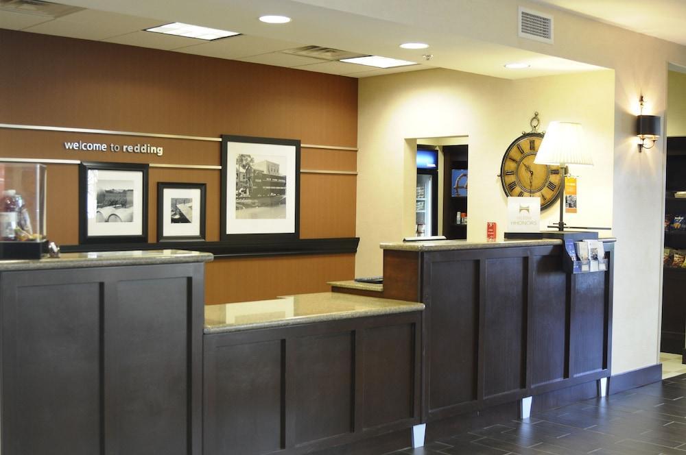 Hampton Inn & Suites Redding Esterno foto