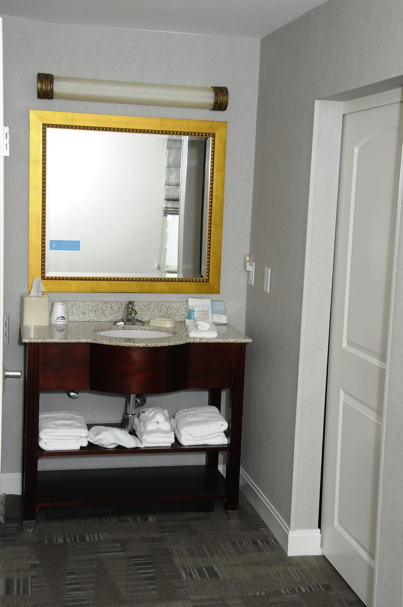 Hampton Inn & Suites Redding Esterno foto
