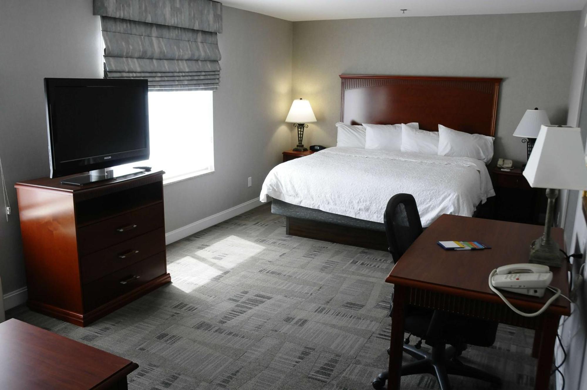 Hampton Inn & Suites Redding Esterno foto