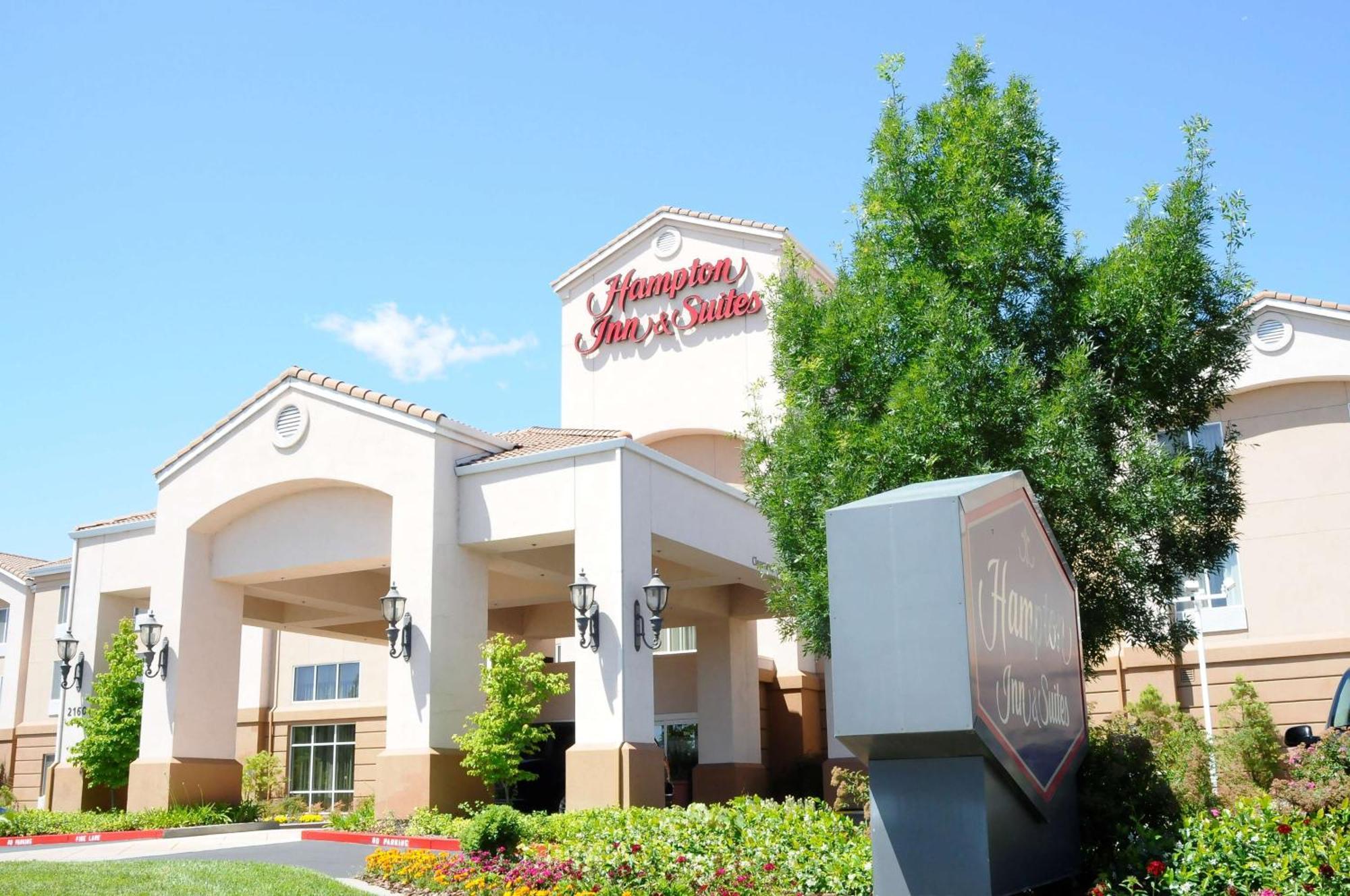 Hampton Inn & Suites Redding Esterno foto