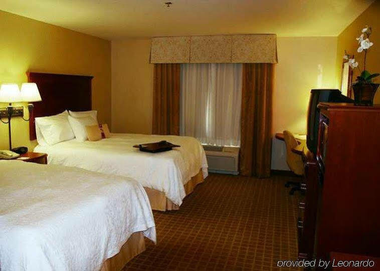 Hampton Inn & Suites Redding Esterno foto